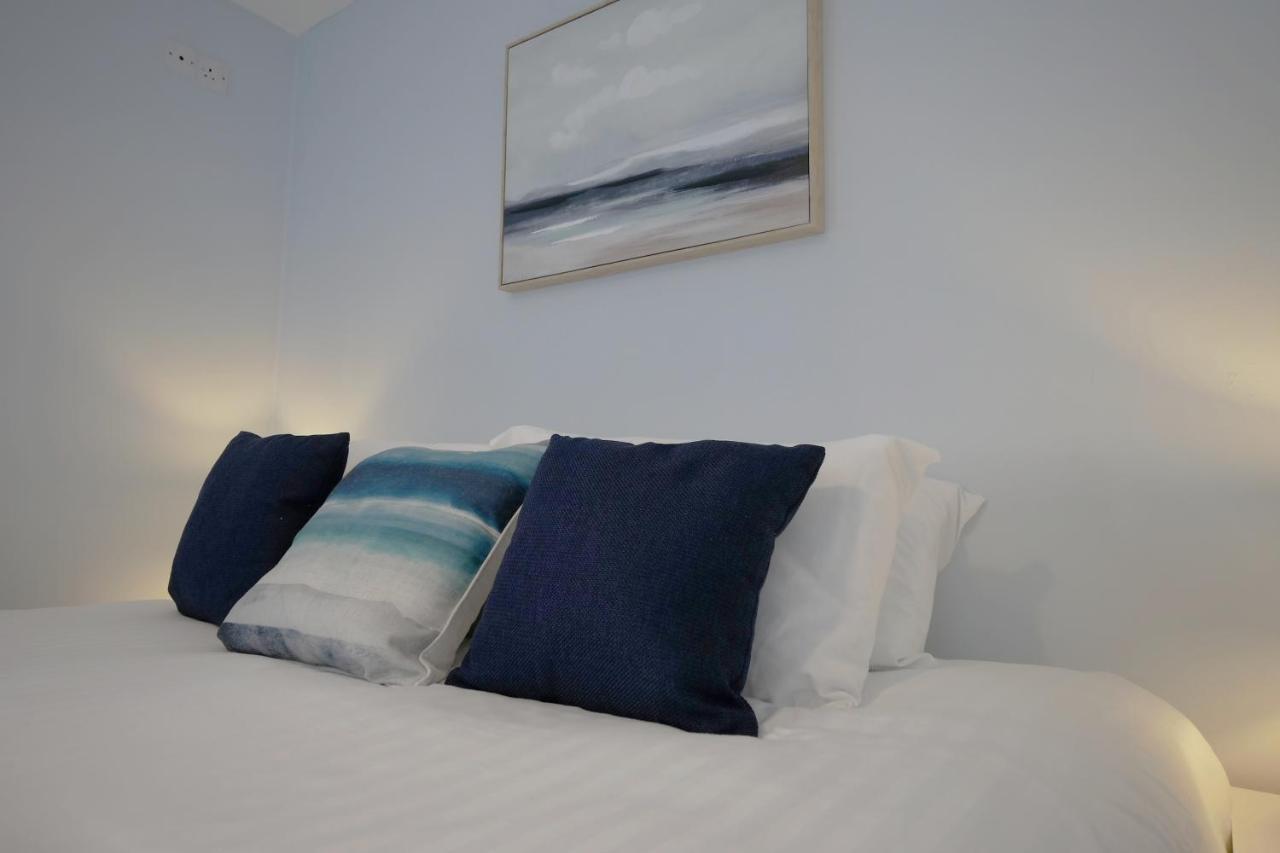 Crewe Short Lets 1 Victoria Court, Crewe Apartment Exterior photo